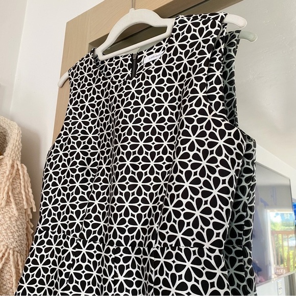 Diane Von Furstenberg Retro Flower Print Sheath Dress 2 - Picture 3 of 11